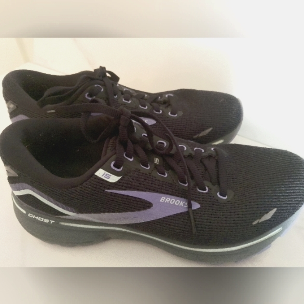 Women's Brooks Ghost 15 Black/Jacaranda/Salt Sz 8 - Picture 2 of 6